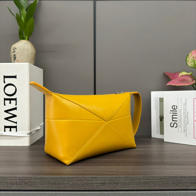PUZZLE FOLD WASH 22 BAG IN BANANA YELLOW SHINY CALFSKIN