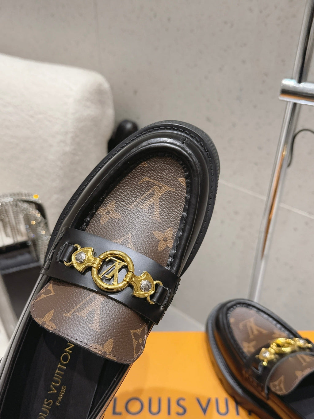 LV 26S PLATFORM LOAFERS IN BLACK CALFSKIN AND BROWN MONOGRAM CANVAS GOLD HARDWARE