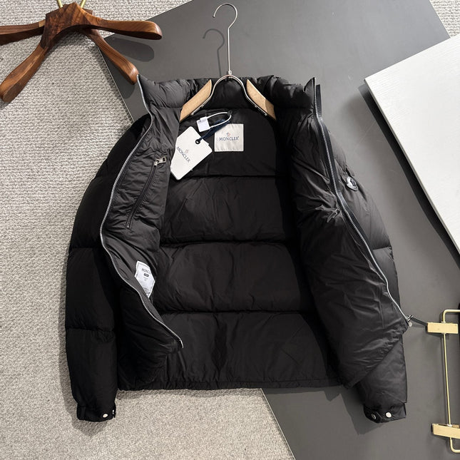 MONCLER PUFFER JACKET IN BLACK 264575