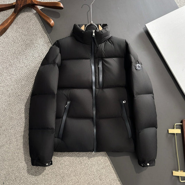 MONCLER PUFFER JACKET IN BLACK 264575
