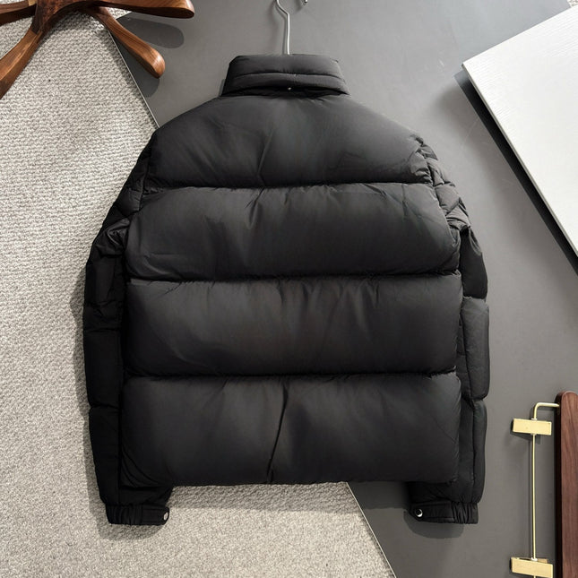 MONCLER PUFFER JACKET IN BLACK 264575