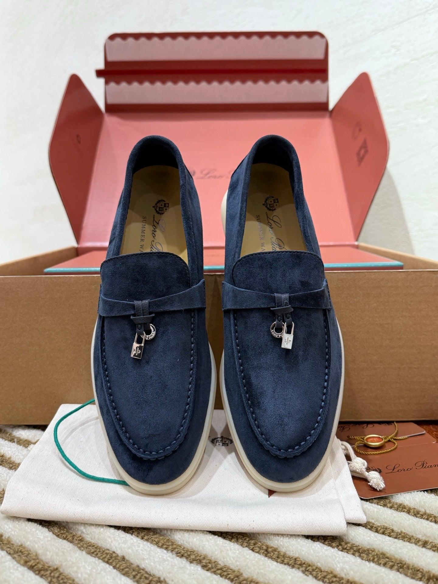 LP SUMMER CHARMS WALK LOAFERS IN NAVY BLUE SUEDE