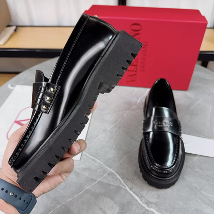 VALENTINO 26S PLATFORM LOAFERS IN BLACK CALFSKIN