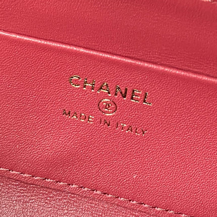CHANEL 26S BARREL CLUTCH WITH CHAIN 23 IN BLACK CROCODILE-EMBOSSED CALFSKIN GOLD HARDWARE
