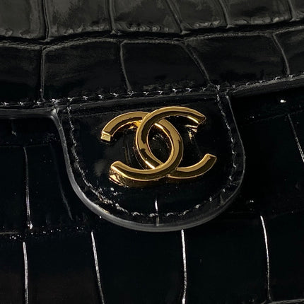 CHANEL 26S BARREL CLUTCH WITH CHAIN 23 IN BLACK CROCODILE-EMBOSSED CALFSKIN GOLD HARDWARE