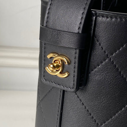 CHANEL 26S BUCKET SHOULDER BAG 27 IN BLACK LAMBSKIN GOLD HARDWARE