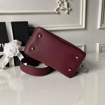 CHANEL 26S BUCKET SHOULDER BAG 27 IN BURGUNDY RED LAMBSKIN GOLD HARDWARE