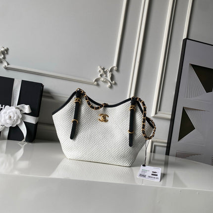CHANEL 26S MAXI SHOPPING BAG 28 IN WHITE RAFFIA AND BLACK CALFKIN GOLD HARDWARE