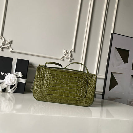 CHANEL 26S CC LOGO SHOULDER BAG 32 IN OLIVE GREEN CROCODILE-EMBOSSED CALFSKIN GOLD HARDWARE