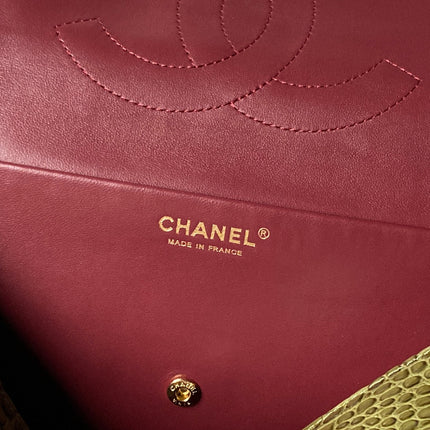 CHANEL 26S CC LOGO SHOULDER BAG 32 IN OLIVE GREEN CROCODILE-EMBOSSED CALFSKIN GOLD HARDWARE