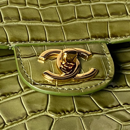 CHANEL 26S CC LOGO SHOULDER BAG 32 IN OLIVE GREEN CROCODILE-EMBOSSED CALFSKIN GOLD HARDWARE