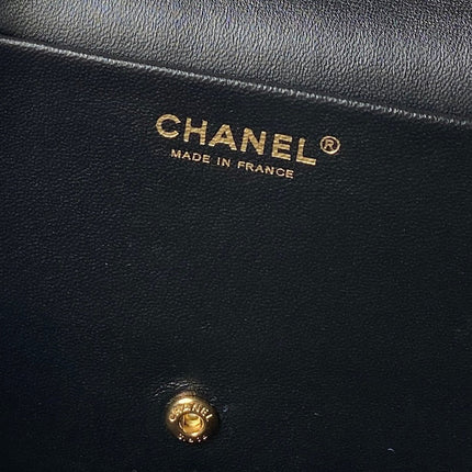CHANEL 26S CLASSIC FLAP MEDIUM 39 IN BLACK QUILTED SUEDE AND CALFSKIN GOLD HARDWARE