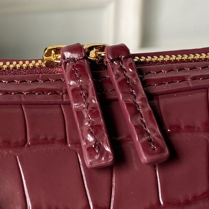 CHANEL 26S MINI TIMELESS CLASSIC BARREL BAG 19 IN BURGUNDY RED CROCODILE-EMBOSSED PATENT CALFSKIN GOLD HARDWARE
