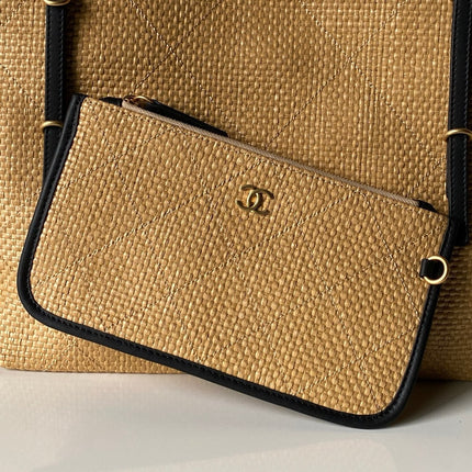 CHANEL 26S SMALL FLAP BAG 21 IN BLACK MESH-WOVEN RAFFIA AND CALFSKIN GOLD HARDWARE