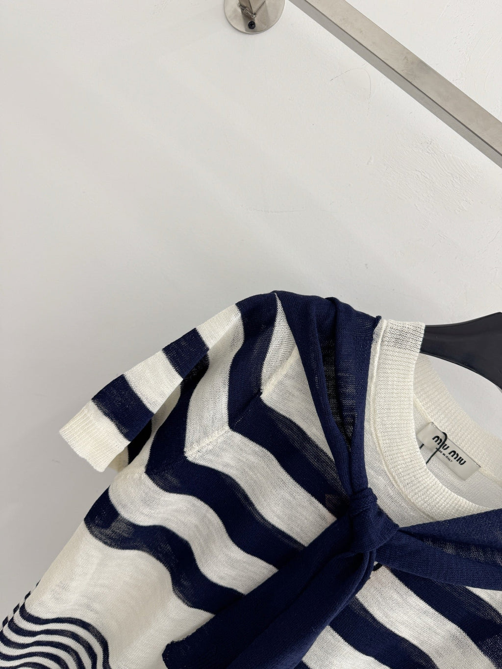 MIUMIU 26S SHORT-SLEEVED SWEATER STYLE 1097