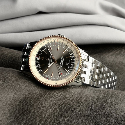 NAVITIMER AUTOMATIC 41 RED GOLD BEZEL WHITE AND BLACK DIAL