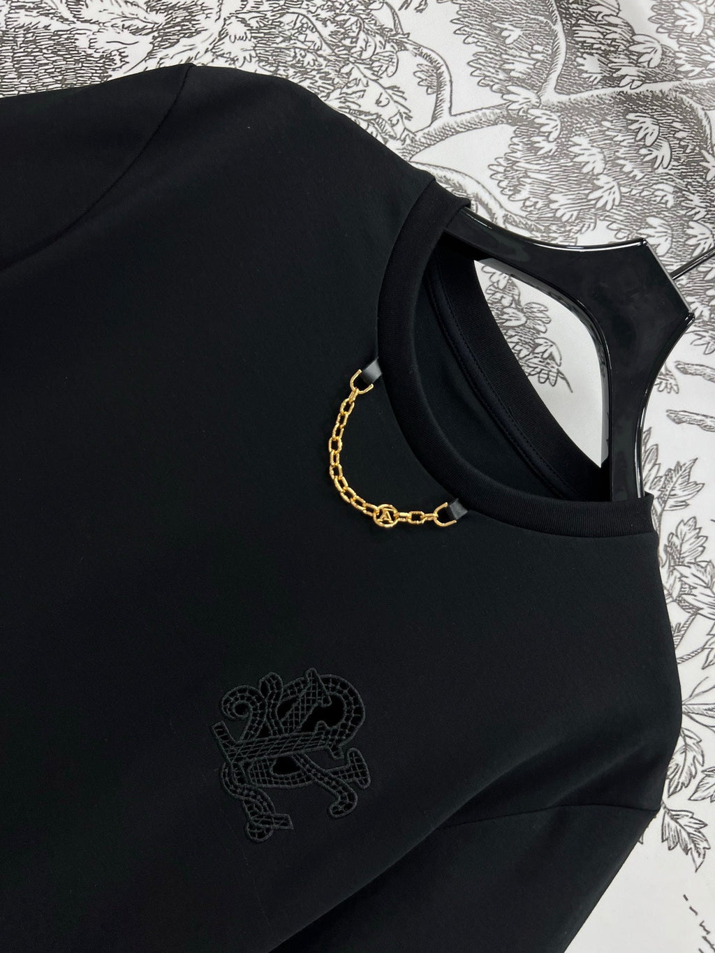 LV 25S SHORT SLEEVE T-SHIRT WITH EMBROIDERED LOGO 263035