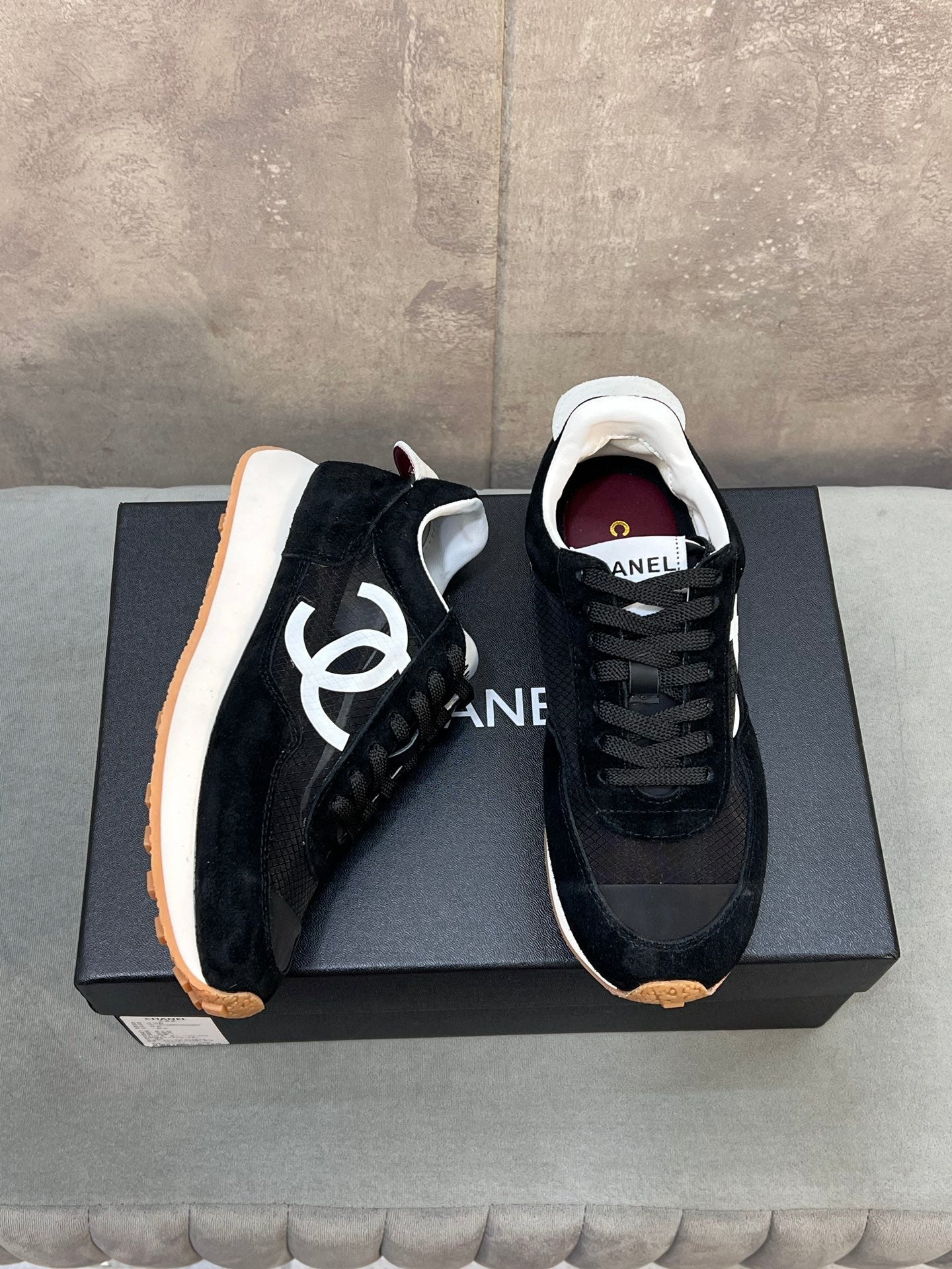 CHANEL 26S RUNNING SNEAKERS IN BLACK SUEDE AND MESH CC LOGO