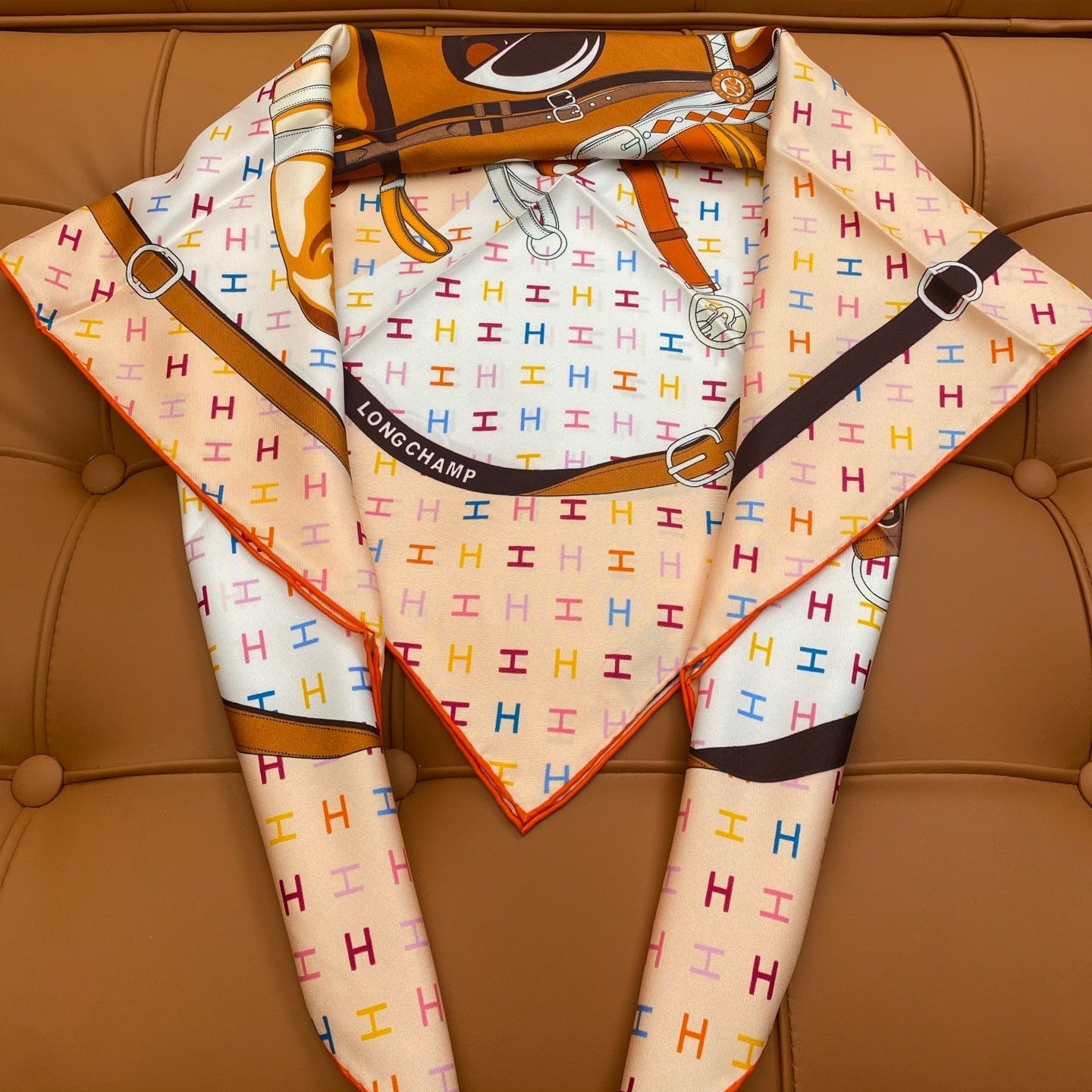 HERMES 25S SCARF 90 IN SILK 703679