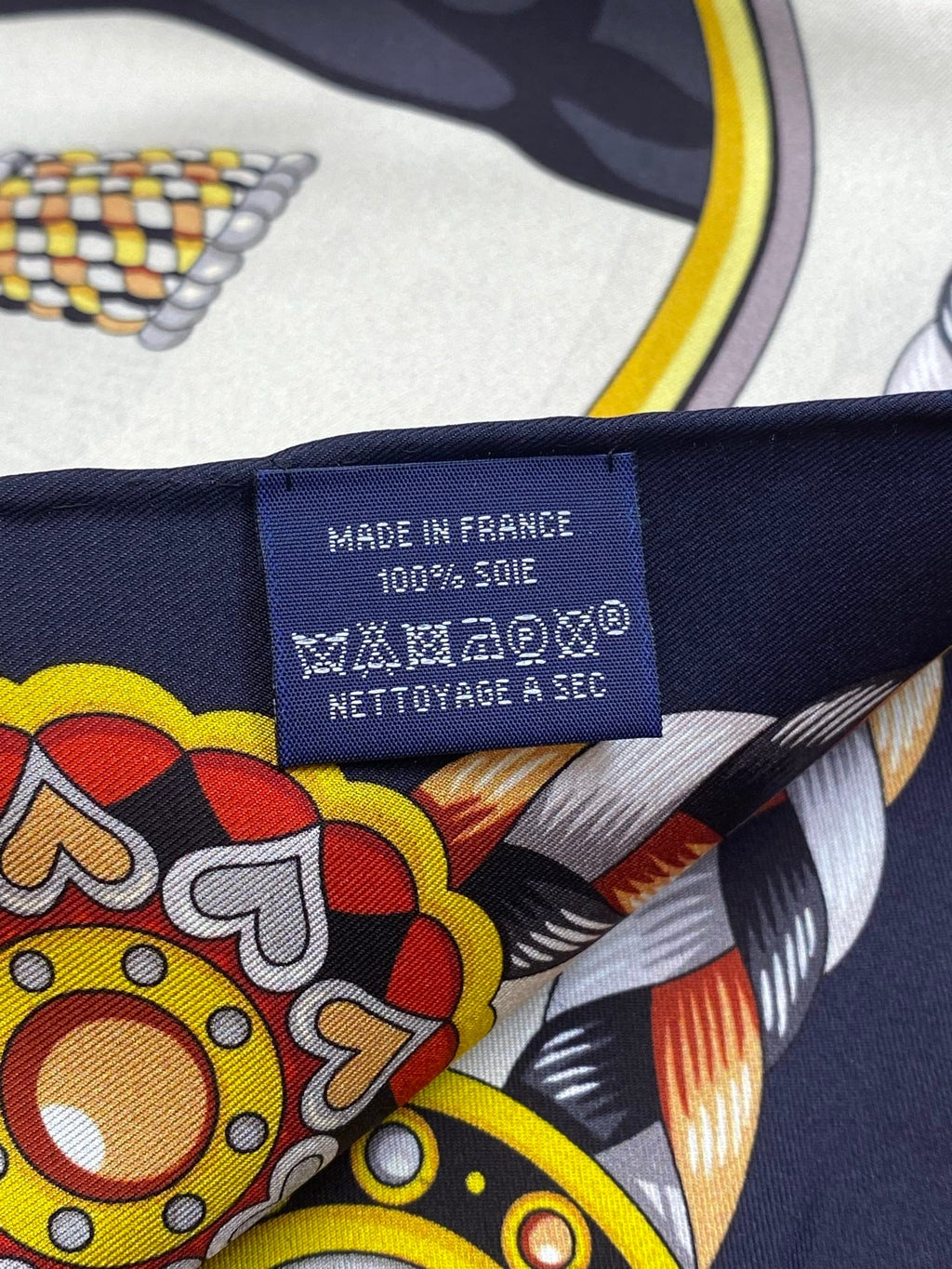 HERMES 25S SCARF 90 IN SILK 709687