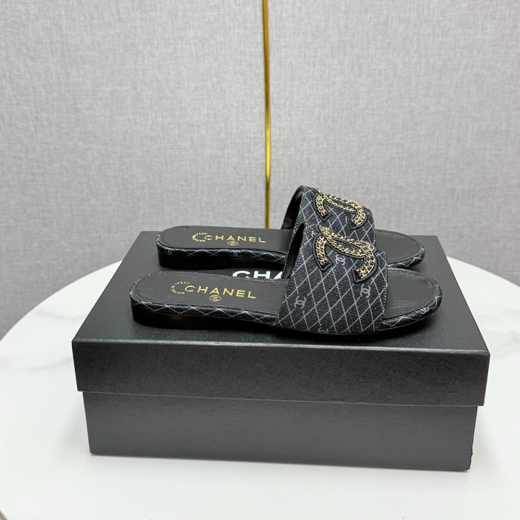 CC SLIDE SANDALS 25S IN BLACK DENIM AND CALFSKIN WITH LOGO