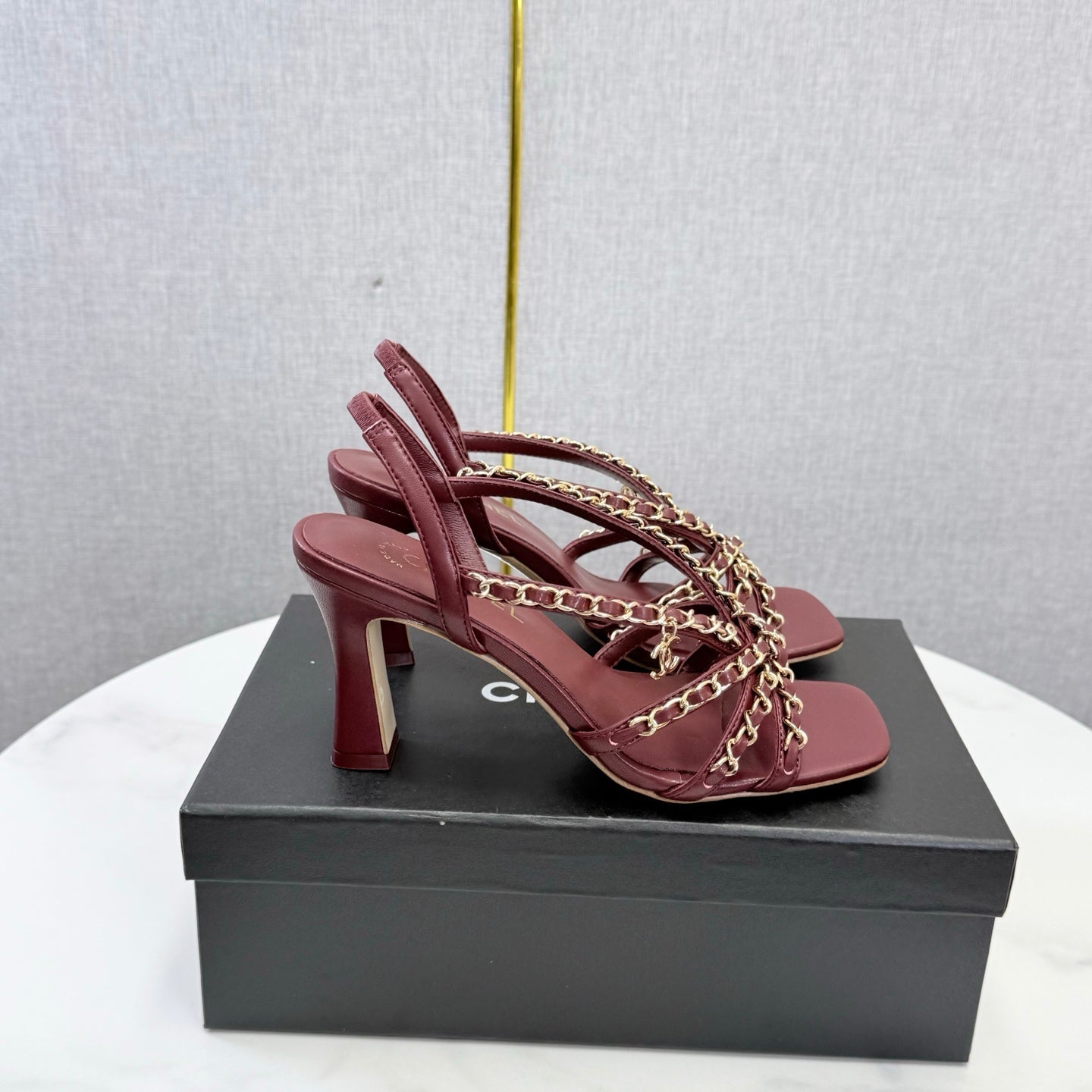 CHANEL 26S CHAIN STRAP HIGH HEELS 80 MM IN DARK RED LAMBSKIN