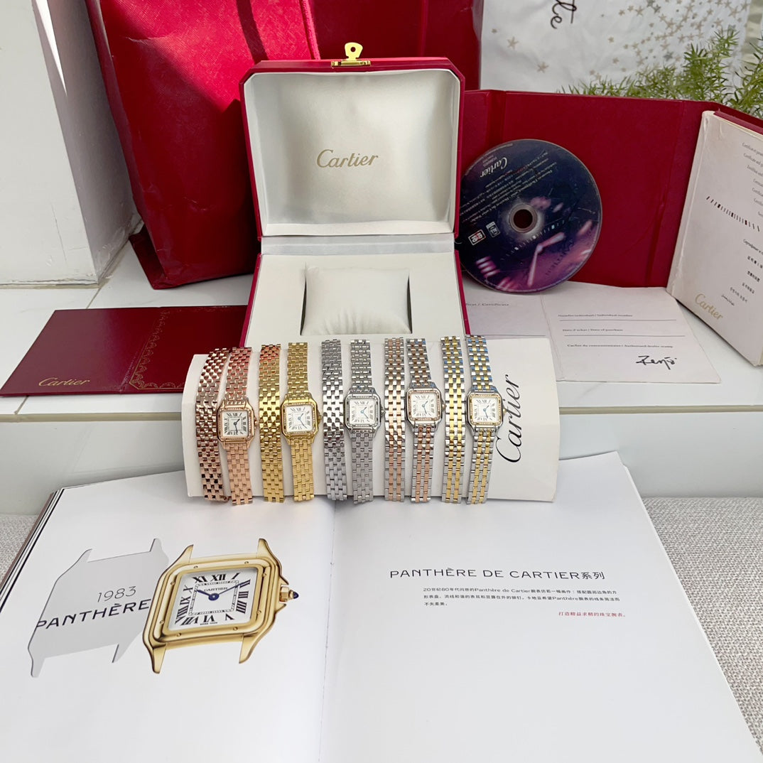 PANTHÈRE DE CARTIER WATCH GOLD CASE WITH CRYSTALS