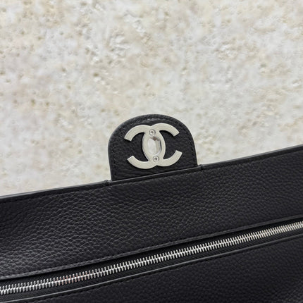 CHANEL 26S SHOULDER BAG 40 IN BLACK LAMBSKIN GRAINED
