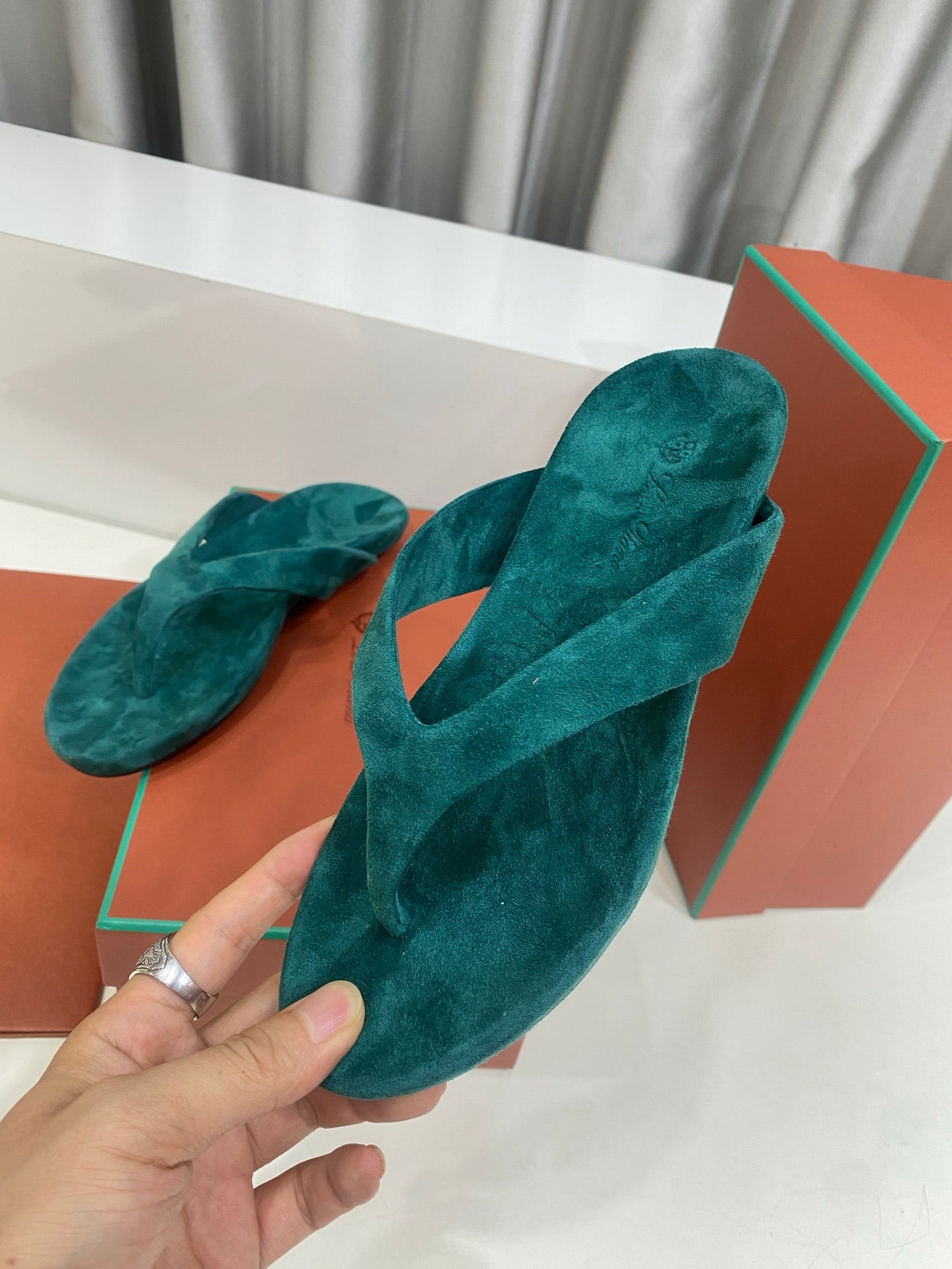 LP 26S THONG SANDALS IN DEEP TEAL GREEN SUEDE