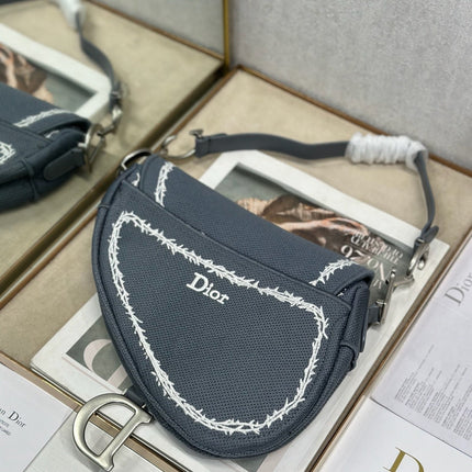 DIOR 26S SADDLE BAG 25 IN DARK BLUE AND WHITE EMBROIDERED JACQUARD