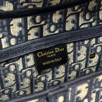 DIOR 26S SADDLE BAG 25 IN NAVY BLUE AND WHITE OBLIQUE JACQUARD