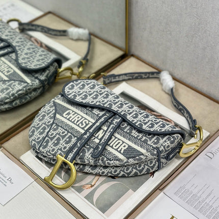 DIOR 26S SADDLE BAG 25 IN NAVY BLUE AND BLACK OBLIQUE JACQUARD