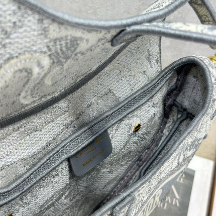 DIOR 26S SADDLE BAG 25 IN GREY AND WHITE JACQUARD