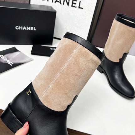 CHANEL 25S MID-CALF BOOTS 35MM IN BLACK CALFSKIN AND TAUPE GRAY SUEDE GOLD HARDWARE