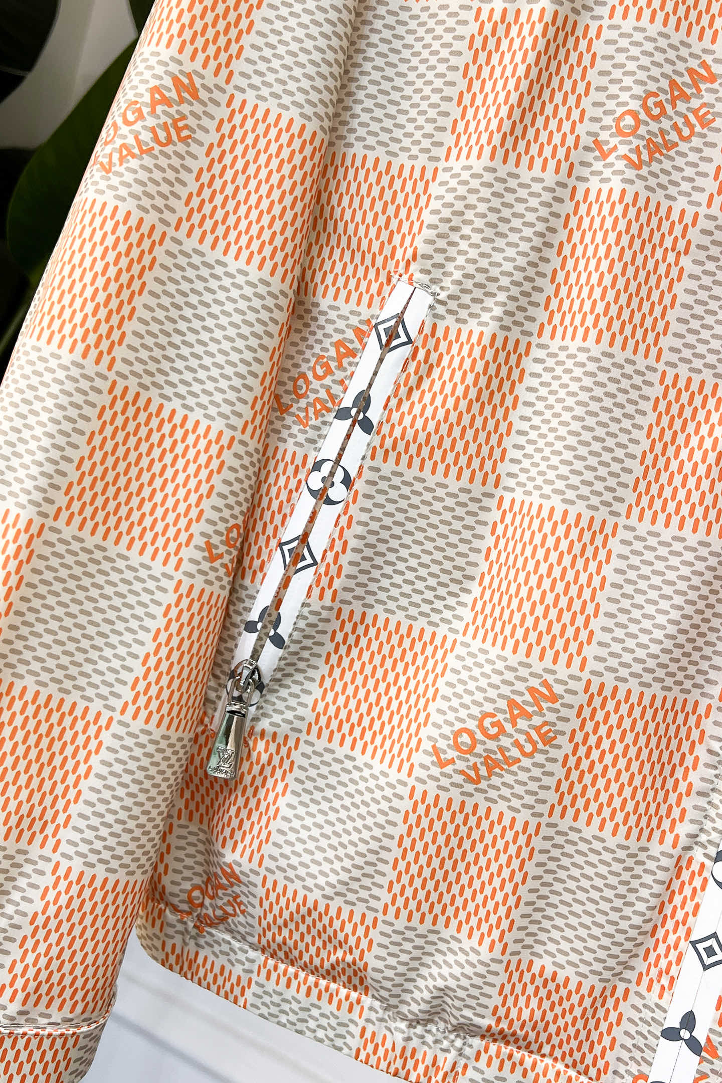 LV ORANGE AND GRAY DAMIER JACKET 239117