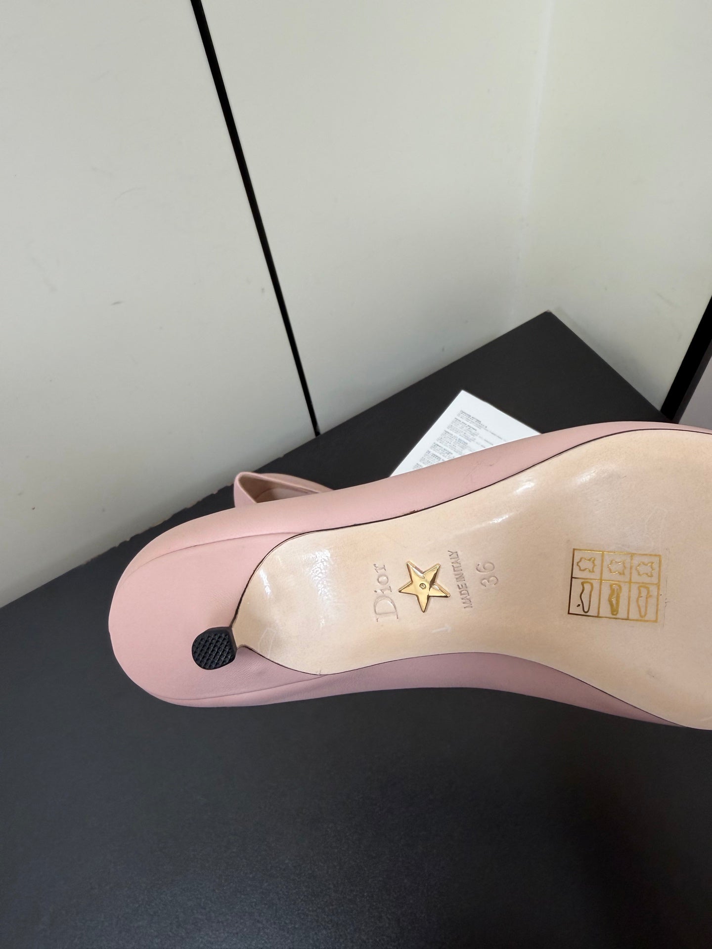 DIOR 26S POINTED-TOE HIGH HEELS 35MM IN PINK CALFSKIN GOLD HARDWARE