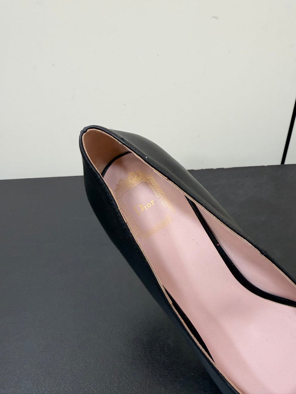 DIOR 26S POINTED-TOE HIGH HEELS 70MM IN BLACK CALFSKIN GOLD HARDWARE