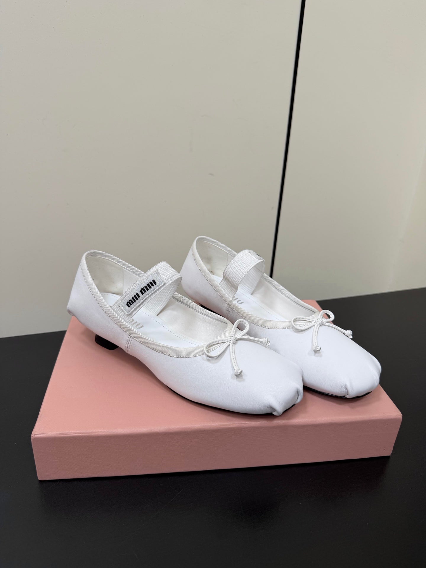 MIUMIU 26S FAIRY BALLET FLATS IN WHITE CALFSKIN