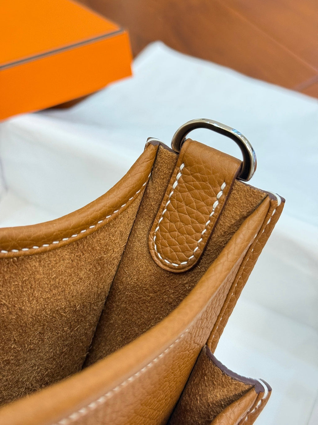 HM 26S EVELYNE BAG 23CM IN ORANGE BROWN GRAINED CALFSKIN