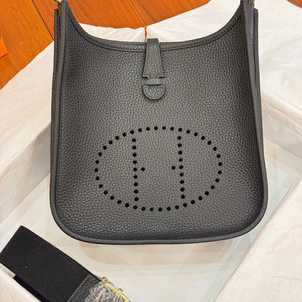 HM 26S EVELYNE BAG 23CM IN BLACK GRAINED CALFSKIN