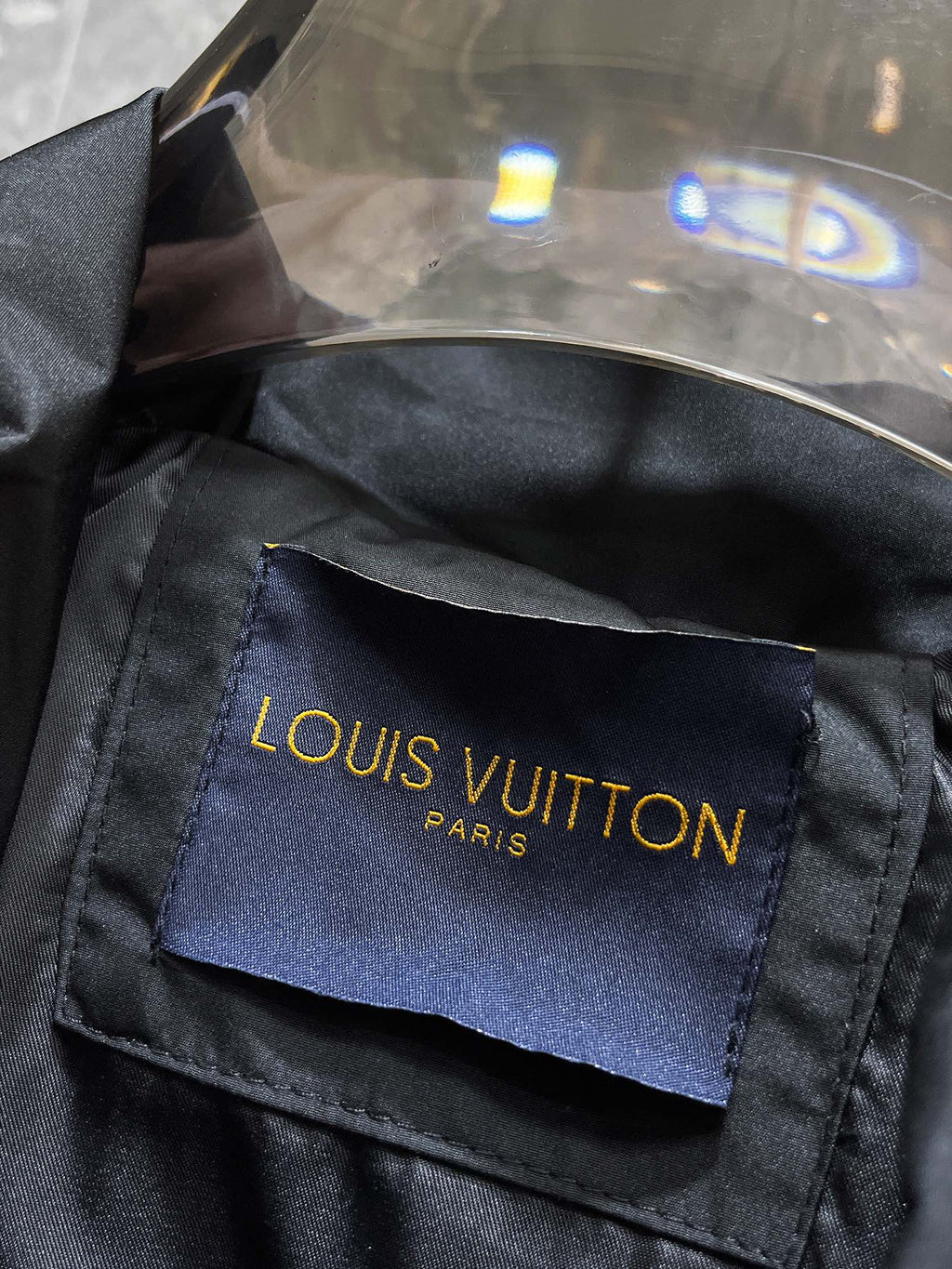 LV BLACK JACKET 239561