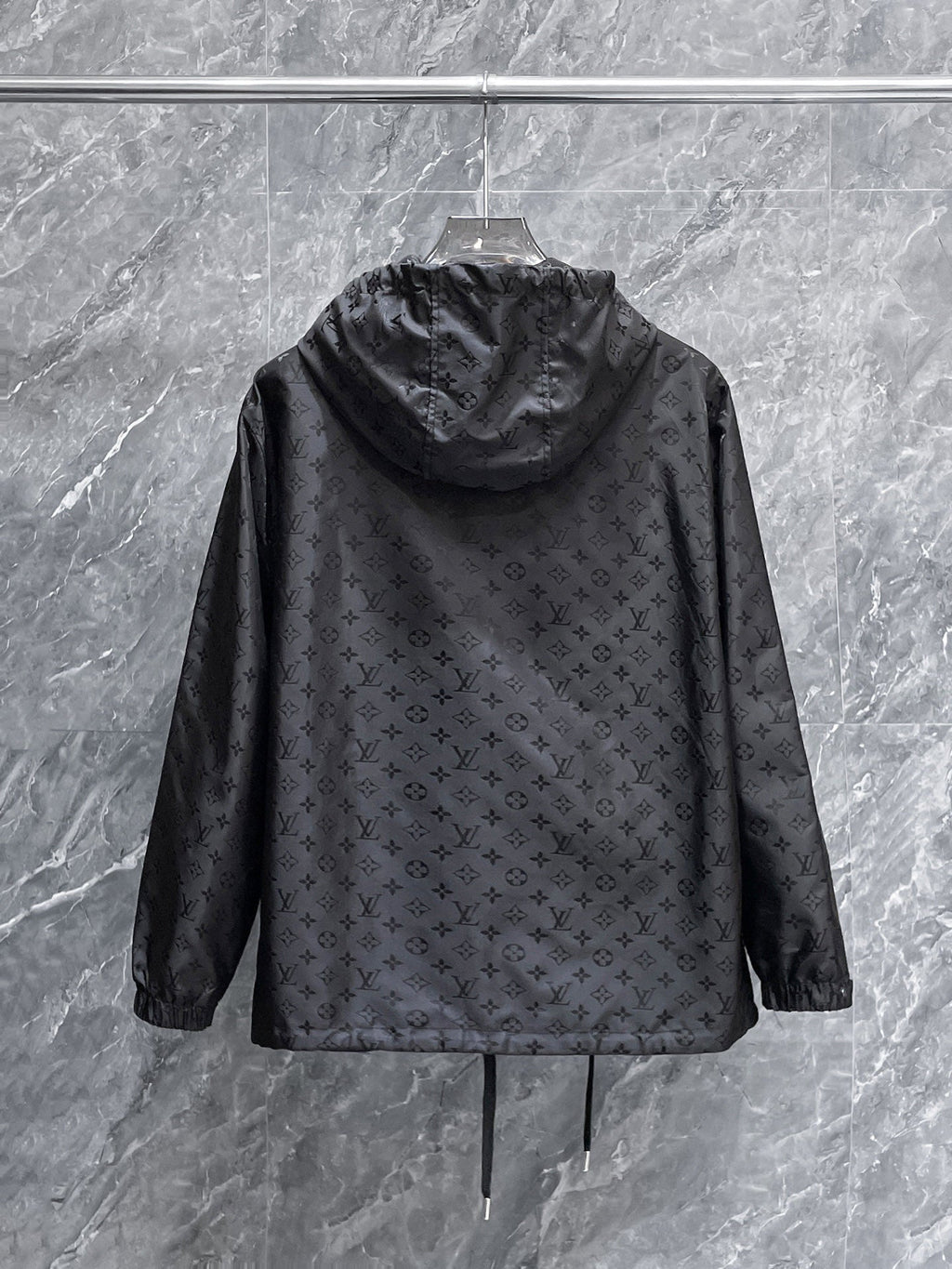 LV BLACK JACKET 239567