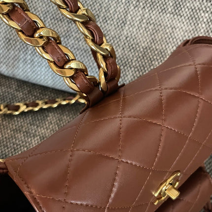 CHANEL 26S BACKPACK WITH FRONT POCKET 21 IN BROWN QUILTED LAMBSKIN GOLD HARDWARE