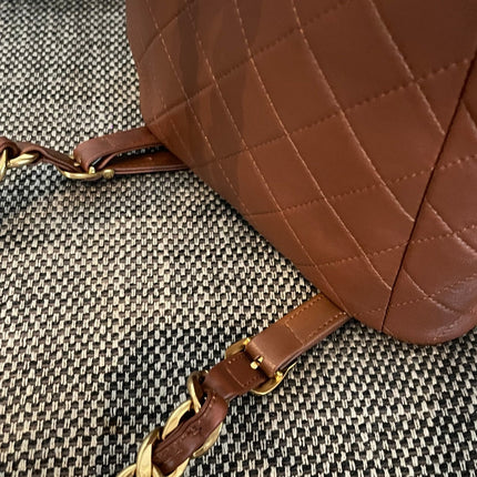 CHANEL 26S BACKPACK WITH FRONT POCKET 21 IN BROWN QUILTED LAMBSKIN GOLD HARDWARE