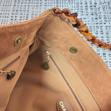 CHANEL 26S LARGE HOBO BAG 33 IN COGNAC BROWN SUEDE TORTOISE RESIN CHAIN