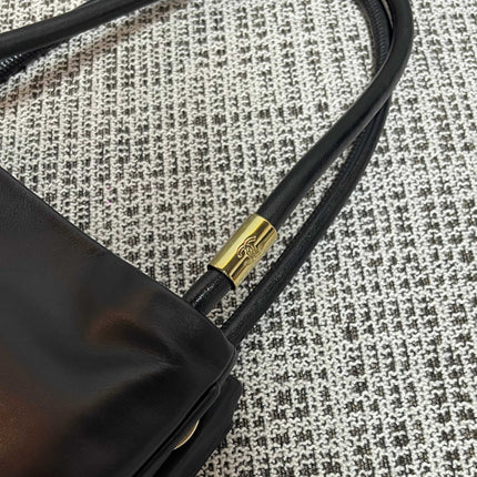 CHANEL 26S LOGO SHOPPING TOTE BAG 25 IN BLACK AND WHITE CALFSKIN GOLD HARDWARE