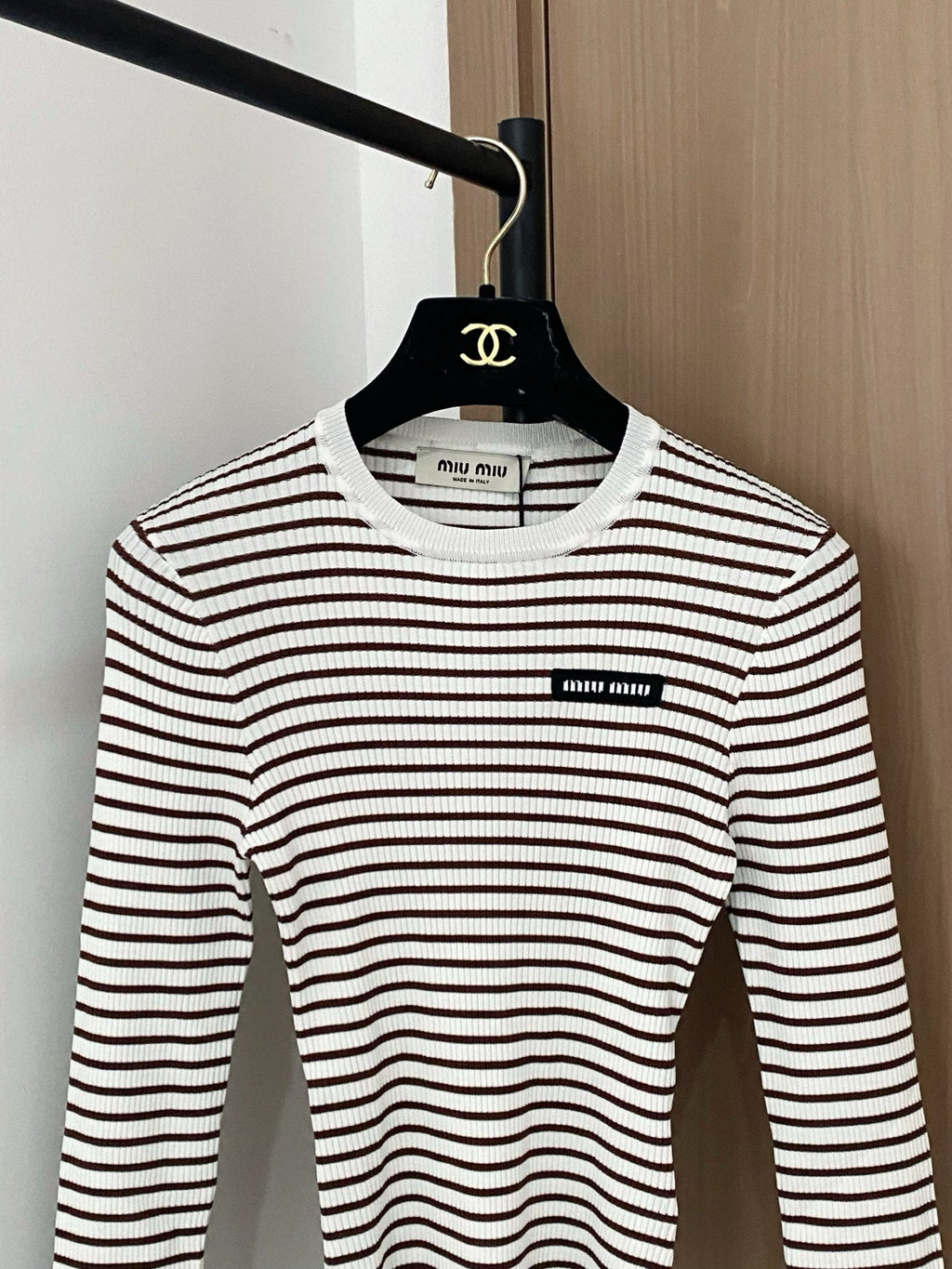 MIUMIU KNIT SWEATER STYLE 266