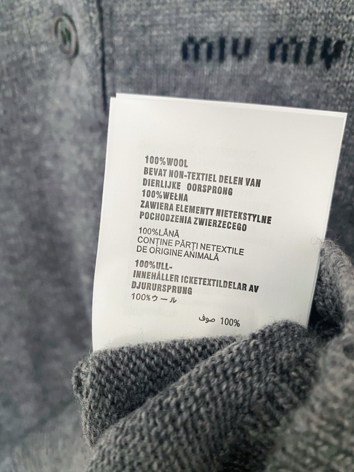 MIUMIU SWEATER STYLE 153