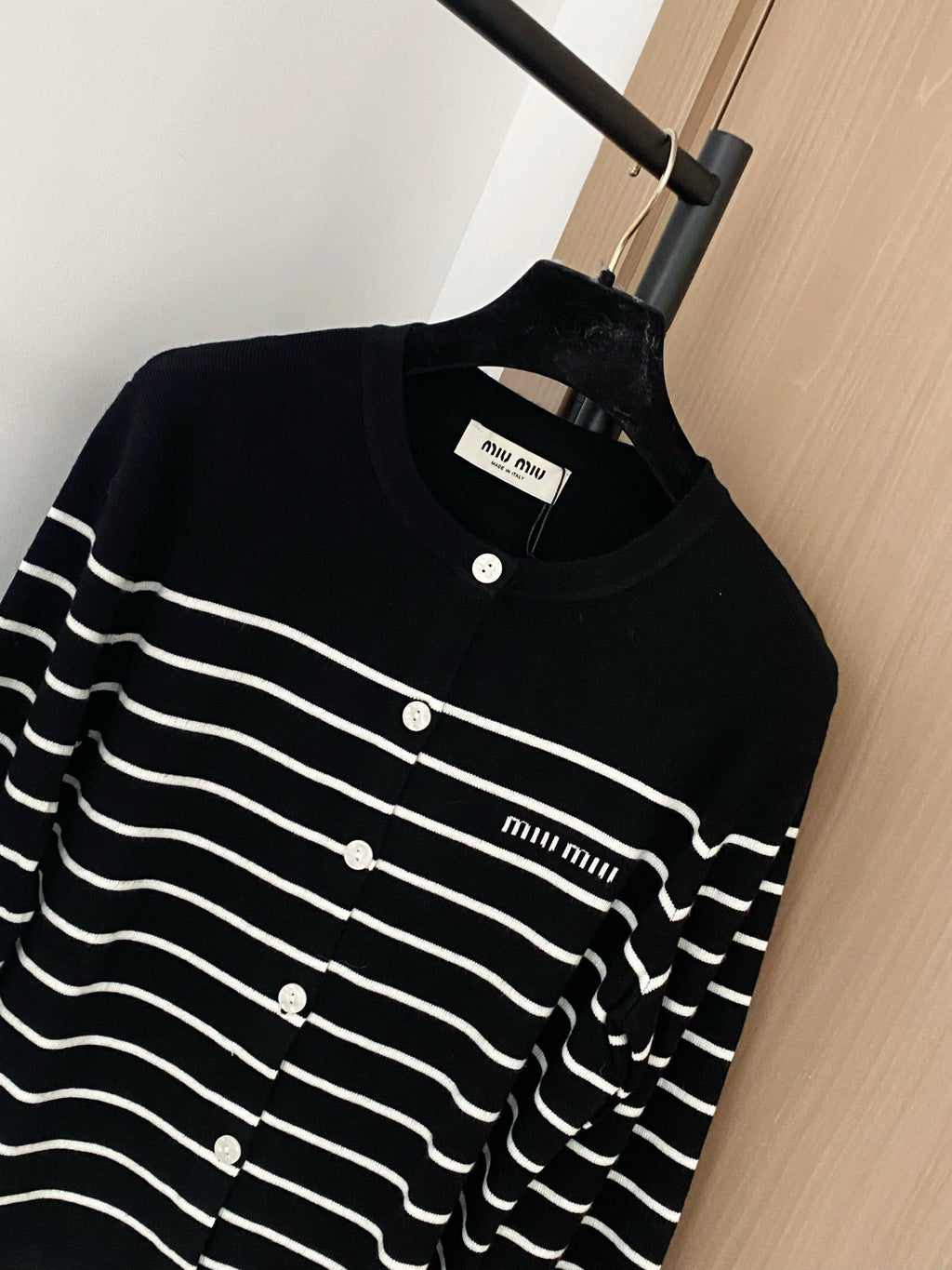 MIUMIU CARDIGAN STYLE 154
