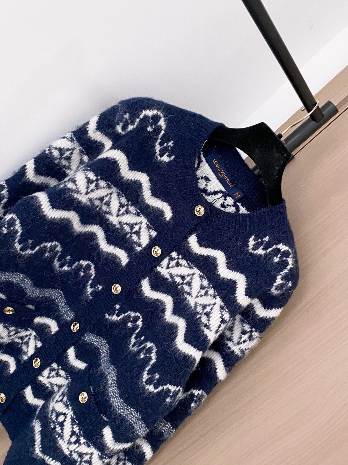 LV 25S CARDIGAN 0056